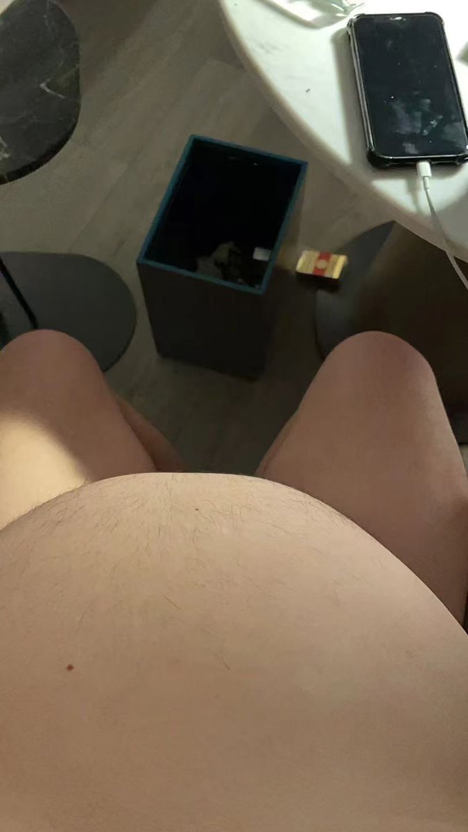 在东莞的台湾大叔 骚0

#胖大叔 #骚0 #胖叔 #中年大叔 #台湾大叔