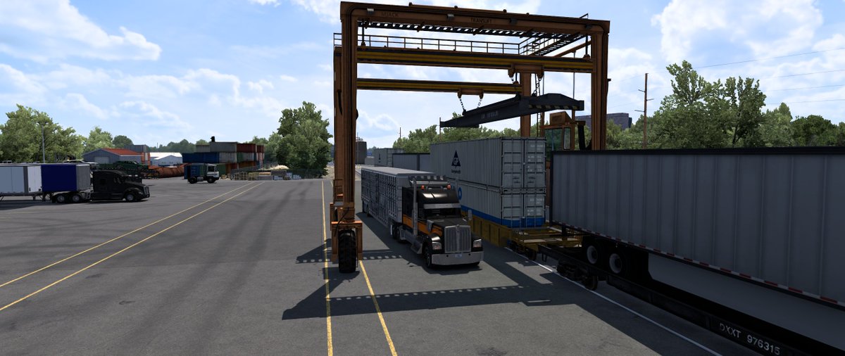 P_Nezzie's tweet photo. I picked up a load of cattle near Devil's Tower and drove them into town with the W990.
#AmericanTruckSimulator https://t.co/16H6OoL52b