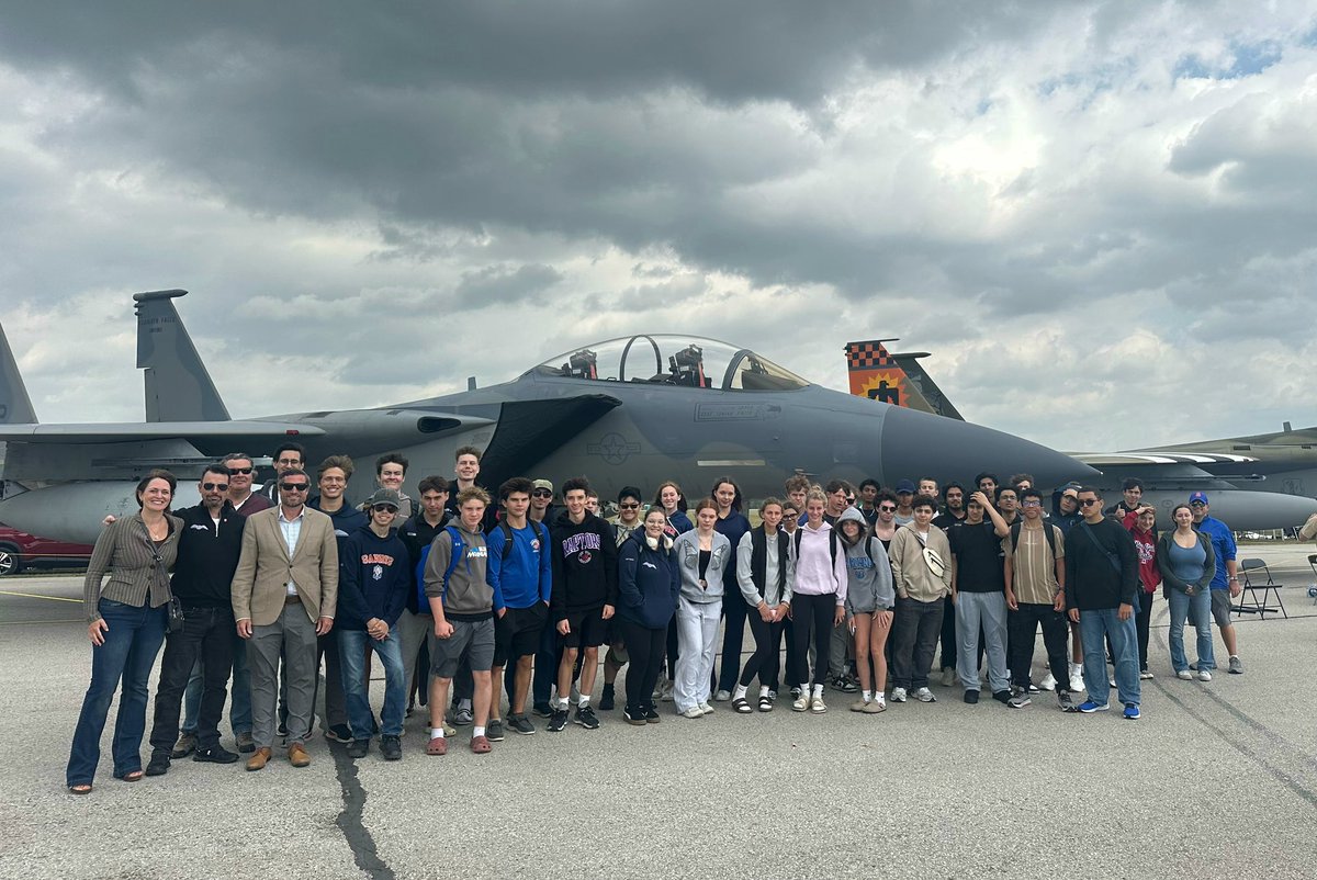 Award Canada tweet media