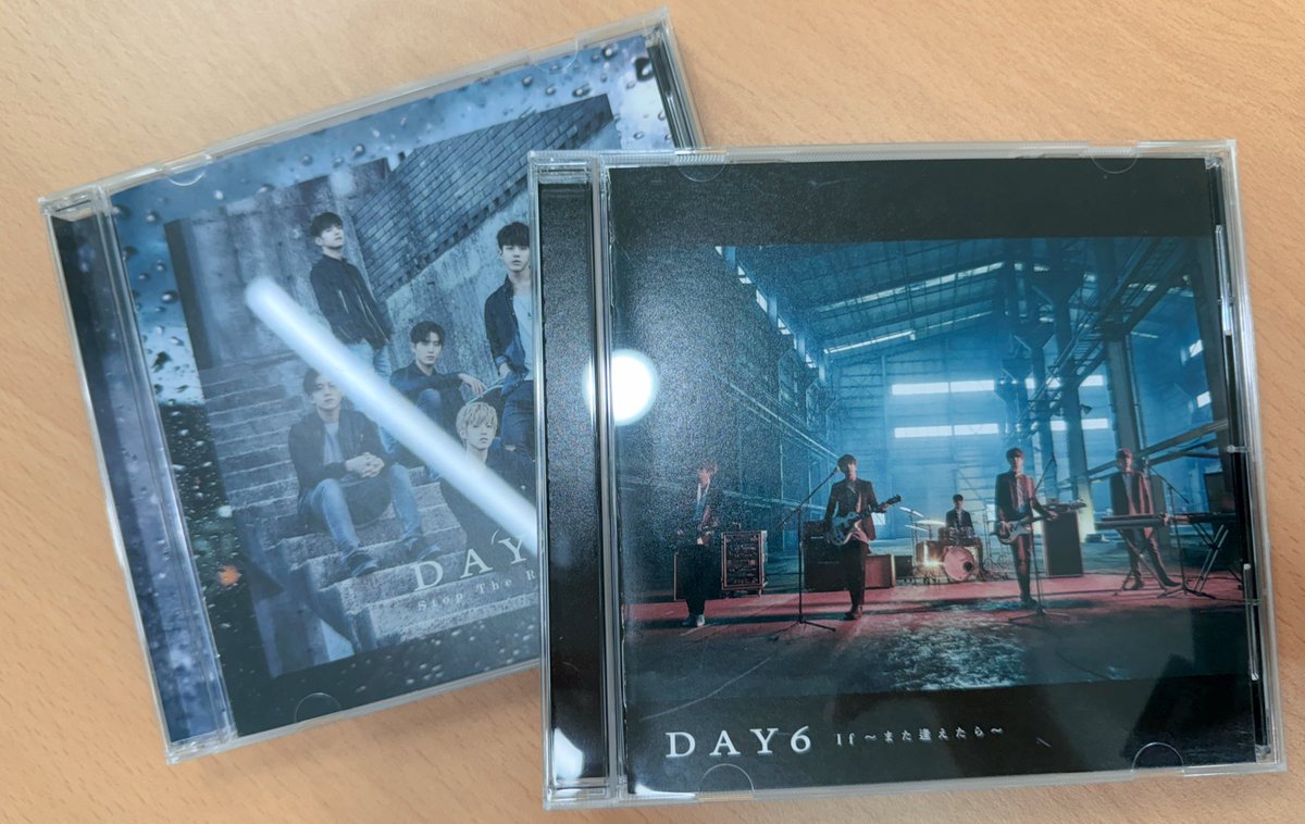 모두들 꿈의버스🚐 잘 탑승해시고 계신가요? 🫣
데이식스 10주년 기념으로 작은 RT 이벤트 해봅니다✨

총2분께 데이식스 일본반 앨범을 1개씩 보내드려요❤️
( 사진 속 버전 중 랜덤으로 1종 발송‼️❣️ )
(앨범은 상태확인을 위해 단순개봉,포카는 원래 없는 음반!)

-오직 RT ❣️
-일회성 팔로우❌