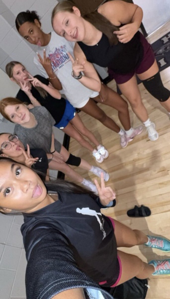 A new week to get better. They make Mondays fun! We continue to PUSH. 🧱