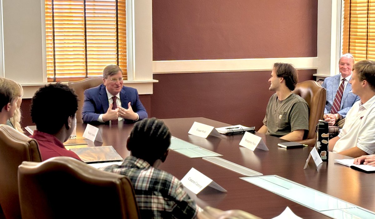 Governor Tate Reeves tweet media