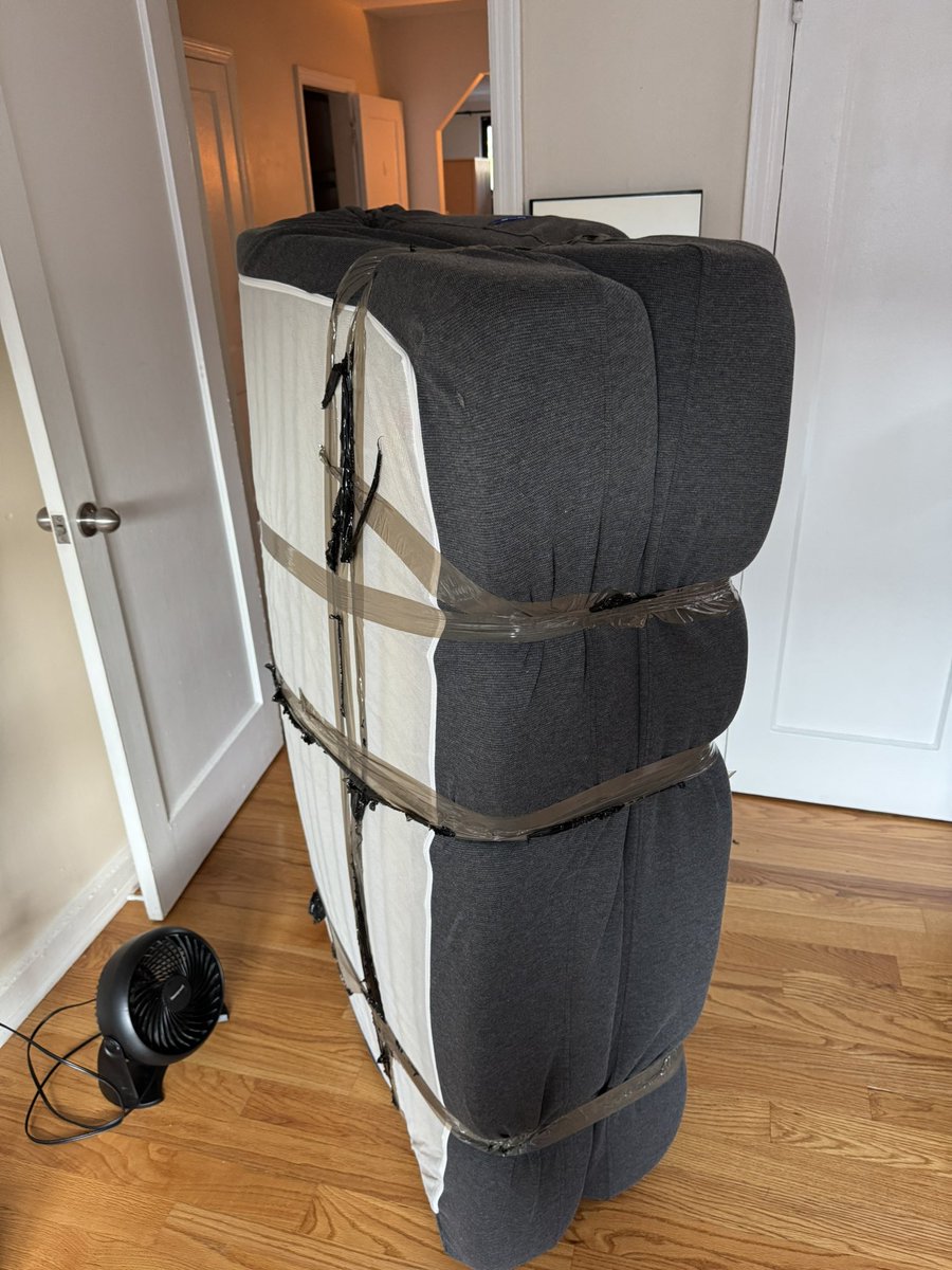 this probably feels sooo good for the mattress