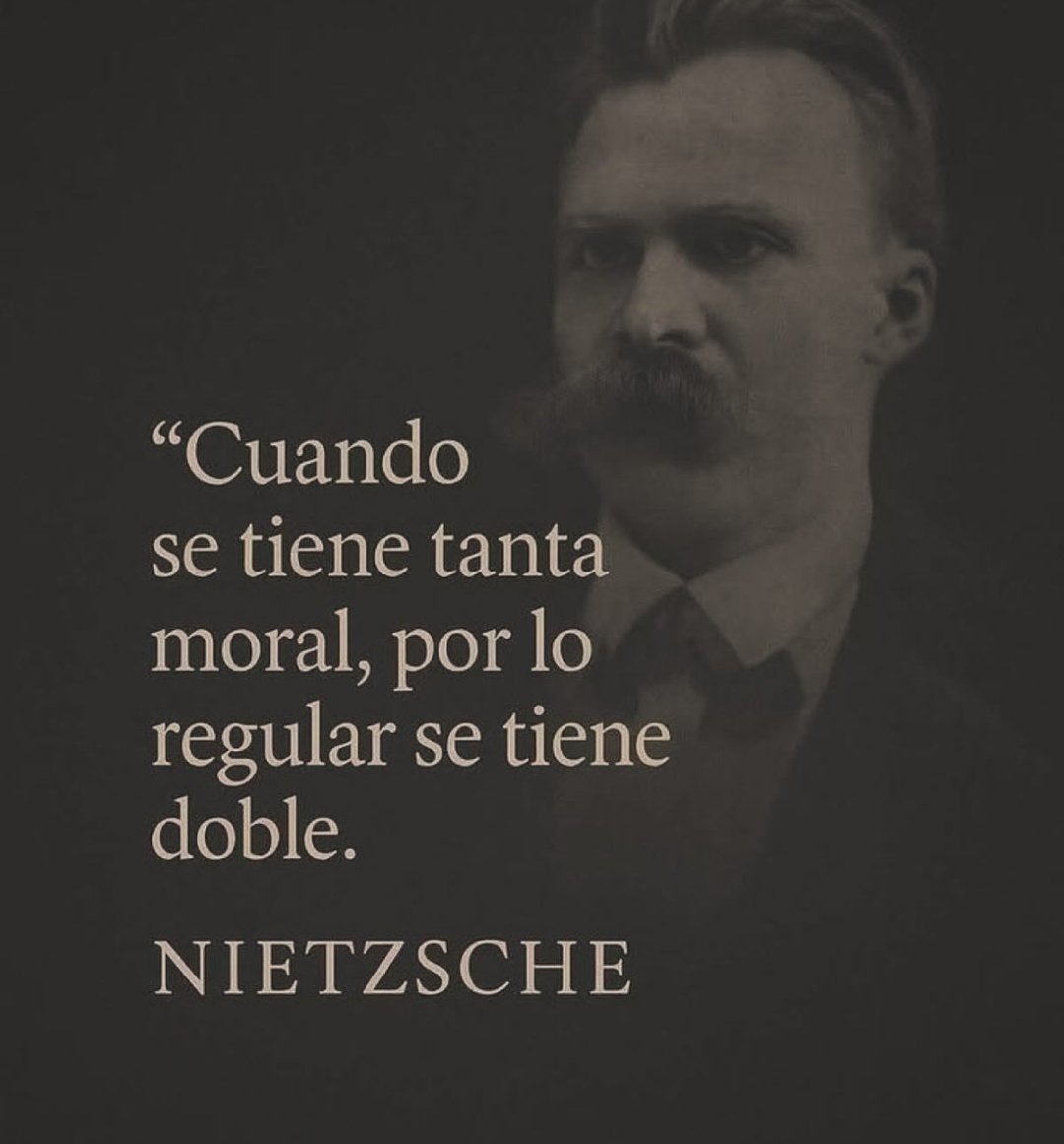 La doble moral es un tema completo en mi certificación de consejería sexual. Se descubren tantos puntos ciegos de las narrativas rancias en las personas que eligen la ignorancia como forma de vivir su sexualidad. 
#Cultura