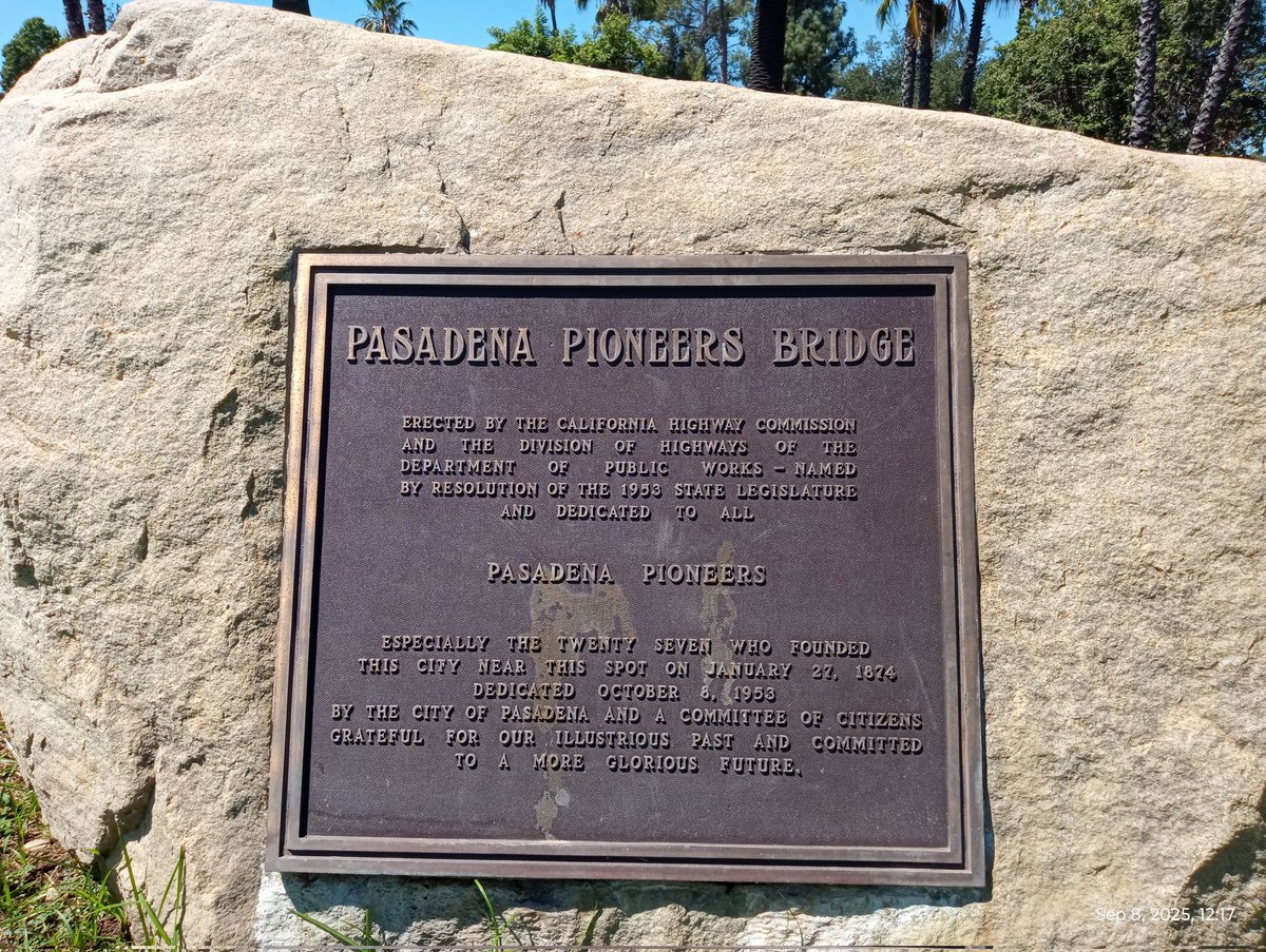 EagleRock311's tweet image. Nice run &amp;amp; hike along the #ColoradoStreetBridge (aka Suicide Bridge) just east of #EagleRock is #DocBrown's house ran #backtothefuture #GambleHouse nice Monday walk in LA..