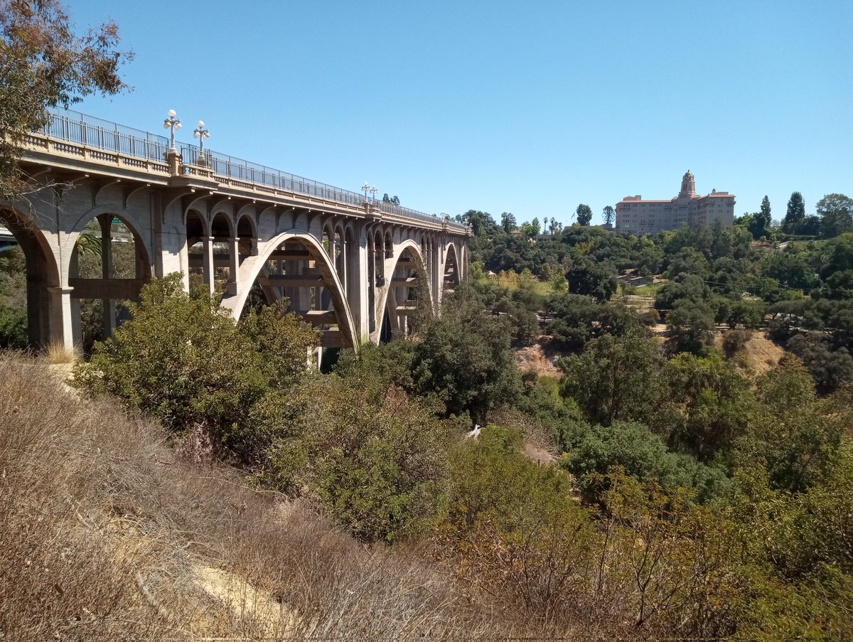 EagleRock311's tweet image. Nice run &amp;amp; hike along the #ColoradoStreetBridge (aka Suicide Bridge) just east of #EagleRock is #DocBrown's house ran #backtothefuture #GambleHouse nice Monday walk in LA..