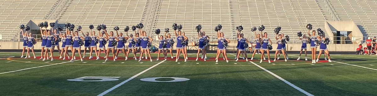 Bailey Cheer is loud and proud! #GoBears <a href="/BMSAthletics_/">Bailey Middle School Athletics</a>