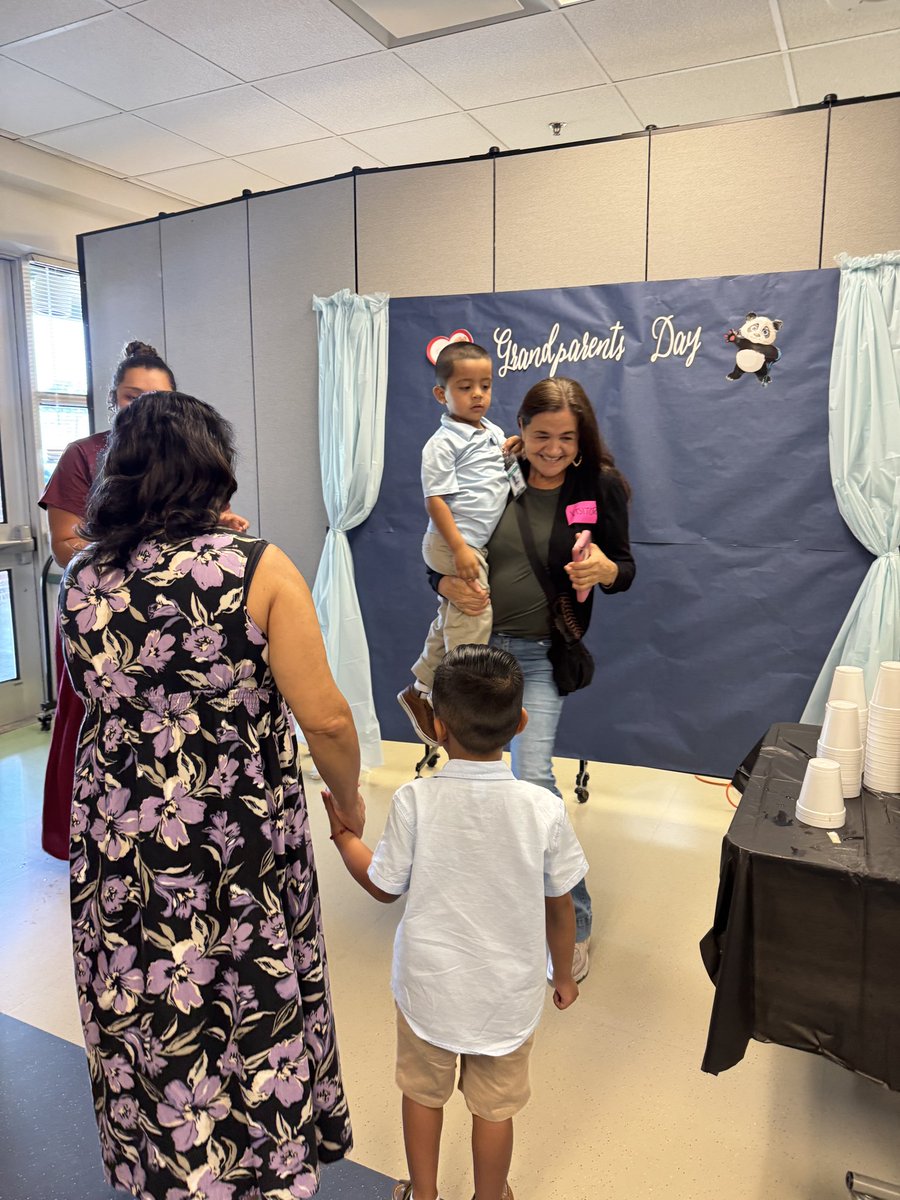 Linda Torres-Rangel (@lindatorresran1) on Twitter photo Wow - standing room only!💕Grandparents filled the house for brunch with their Pandas, 🐼 photo fin, coloring time, and our Title I meeting too!!! ✨#PiercePride #grandparentsday2025 <a href="/PierceECPandas/">Pierce ECS</a> <a href="/RamirzMichelle/">Michelle Ramirez</a> #EveryPandaEveryDay <a href="/IrvingISD/">Irving ISD</a> Wow - standing room only!💕Grandparents filled the house for brunch with their Pandas, 🐼 photo fin, coloring time, and our Title I meeting too!!! ✨#PiercePride #grandparentsday2025 <a href="/PierceECPandas/">Pierce ECS</a> <a href="/RamirzMichelle/">Michelle Ramirez</a> #EveryPandaEveryDay <a href="/IrvingISD/">Irving ISD</a>