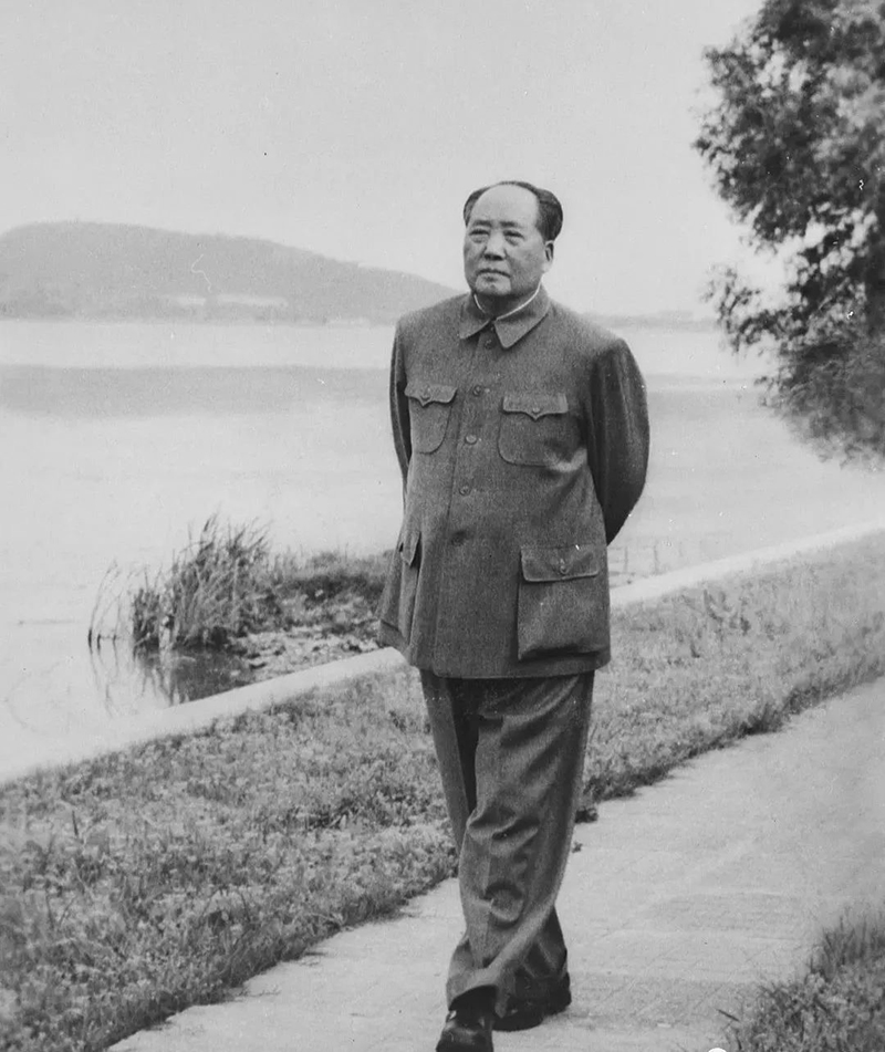 49 years ago today, September 9th 1976, we lost the Chairman.

Chairman Mao’s great achievements for the Chinese people and the revolutionary peoples of the world will be eternal.  

Chairman Mao lives forever in our hearts!