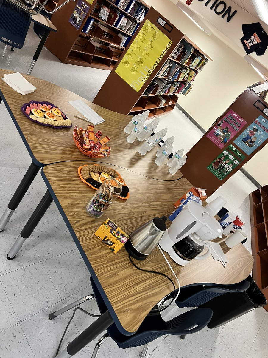 ☕️ #Wiggs teachers got to enjoy some cookies, coffee or tea, water, and crackers today during PLCs while they learned about this year’s Digital Citizenship lessons and professional development.  #Wolverines deserve ALLLLL the treats! 🍪