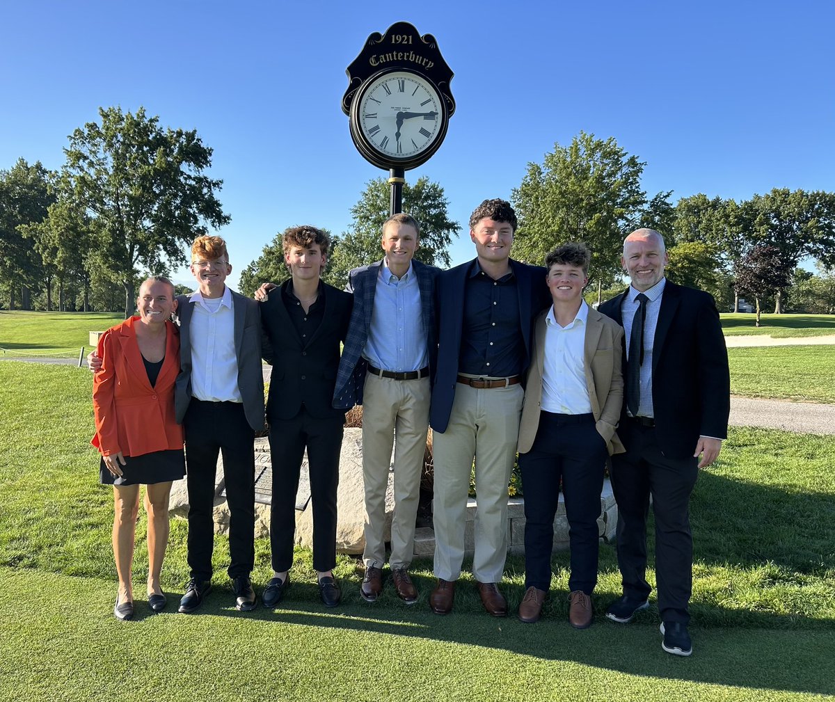 The Anderson Boys Golf team really represented A-town the right way at the Kiely Cup this past weekend.  

Day 1 we shot 320
Day 2 we shot a real solid 304.  6th place overall.

Huge congrats to Marshall Morency on finishing tied for second.