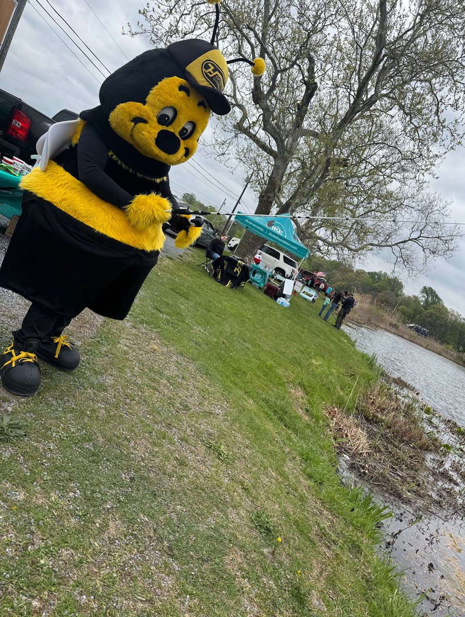 We are so thankful to have some of the most amazing sponsors to help get more kids into fishing. The local sponsors are just as important as all the rest!! 

That’s why we are so thankful for Hoffmans’s Exterminating! #HookEmEarly