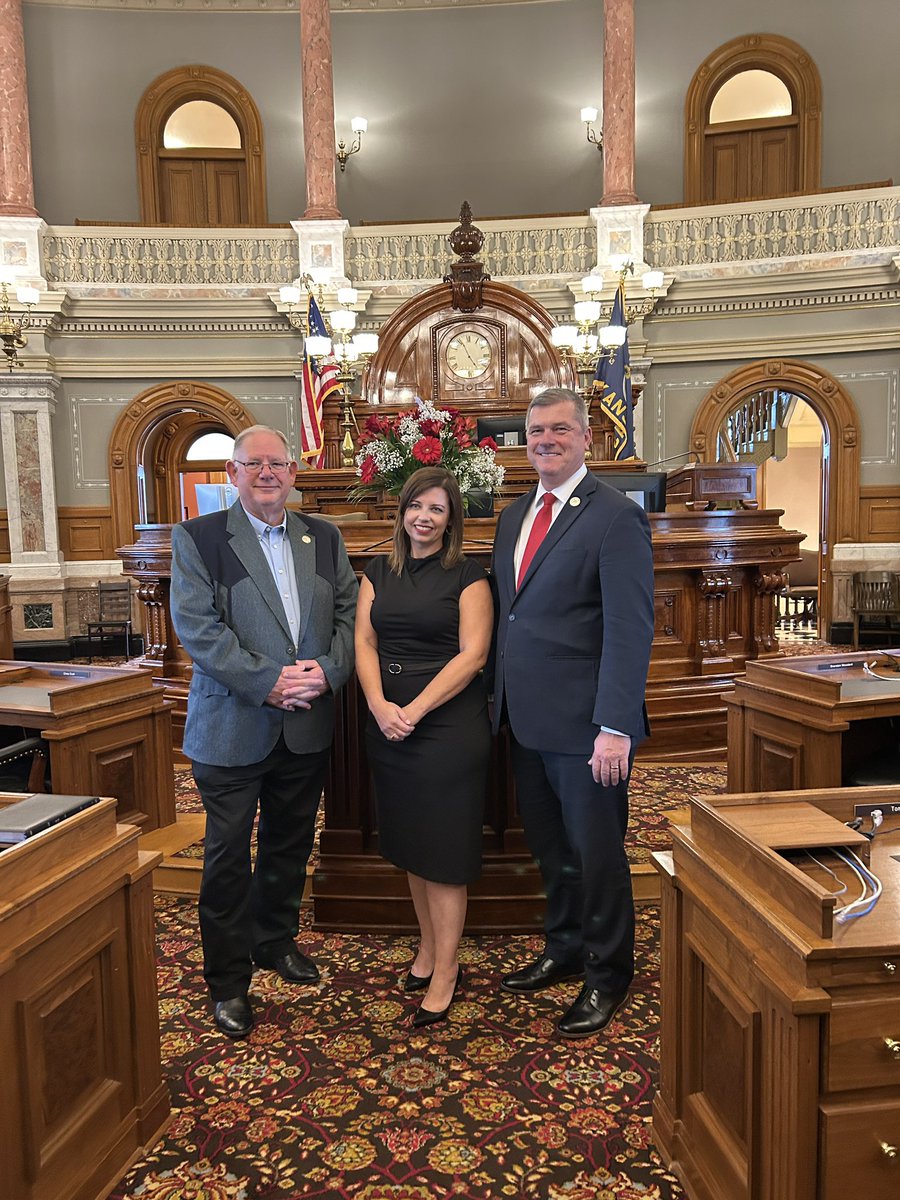 Last week, Representative Carolyn Caiharr was sworn in to represent House District 33. Welcome, Rep. Caiharr!  #ksleg