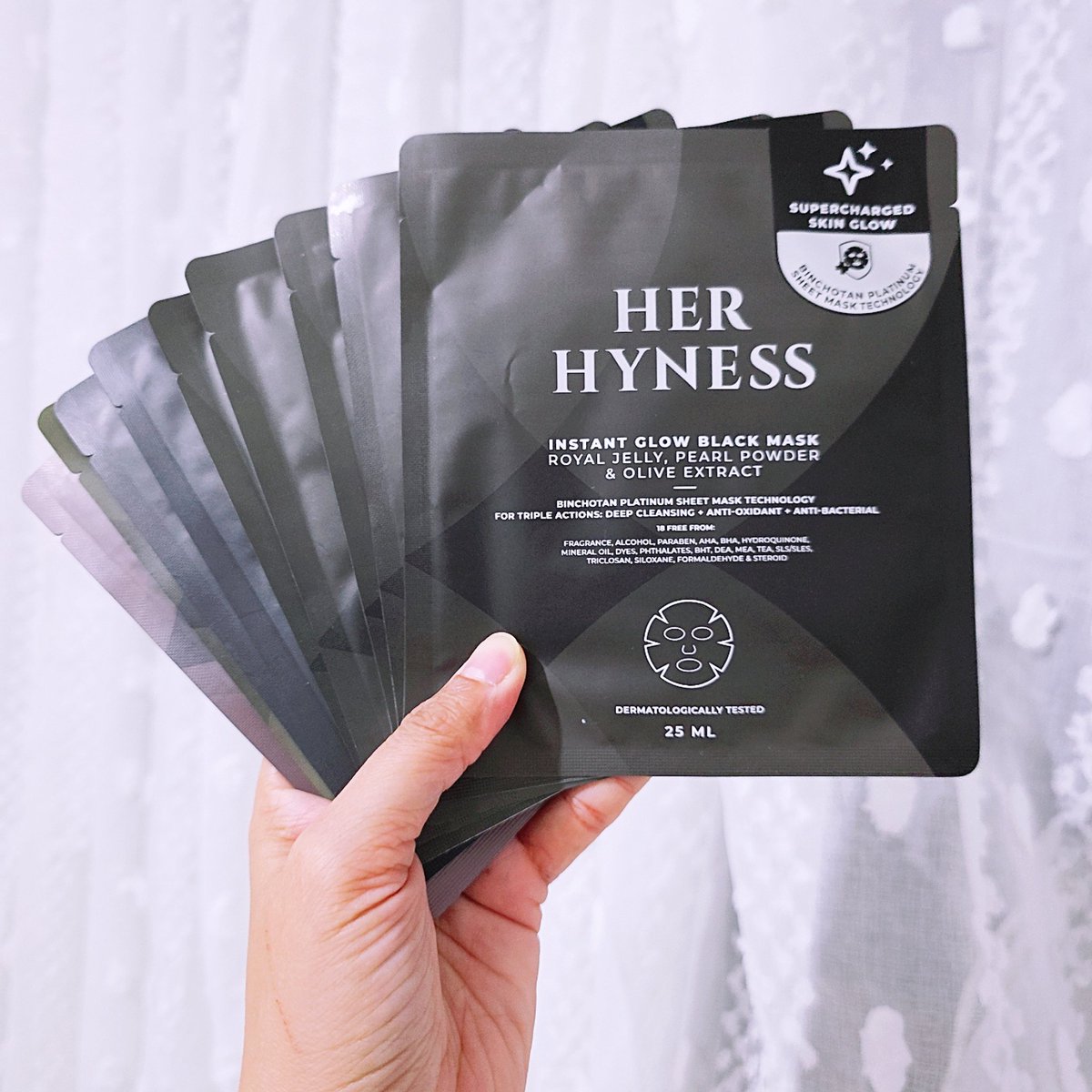 โปรมาส์กพี่ Herhyness โหดเกิ๊นนนน ช้อป 1 กล่อง (มี 7 แผ่น) แถมไปอีก 9 แผ่น !!! โอยยย เท่ากับช้อป 1กล่อง ได้อีก 1 กล่องกะอีก 2 แผ่น  ตุนเว้ยยยยยยยยยย เริ่ดดดดดดดด