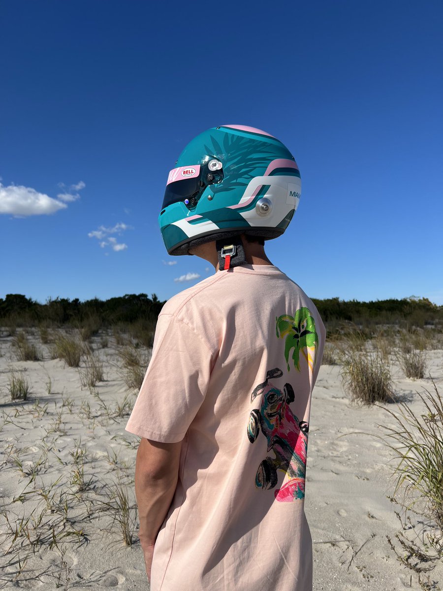 Mclovinfts's tweet image. The Roar to the Finish Line Grand Prize has arrived and it looks absolutely amazing! 🤩

Huge thanks again to @LoadedLions_CDC for all of the opportunities to win such awesome prizes. There is no community like the Pride! 🦁🥂🦁

#Cryptocom #LoadedLions #F1 #Miami #FFTB $LION