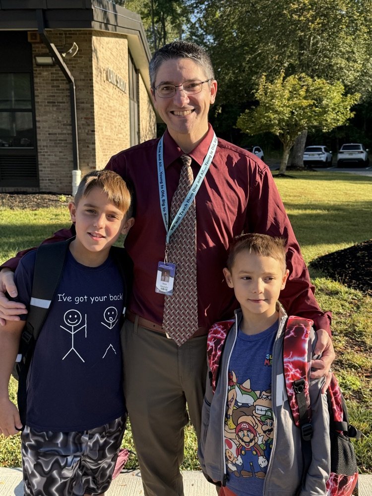 What an amazing way to begin Colts CONNECT Week at Crim🐴 School🏫!  Thank you to all BRRSD administrators and staff who greeted and welcomed our students as they entered the building!