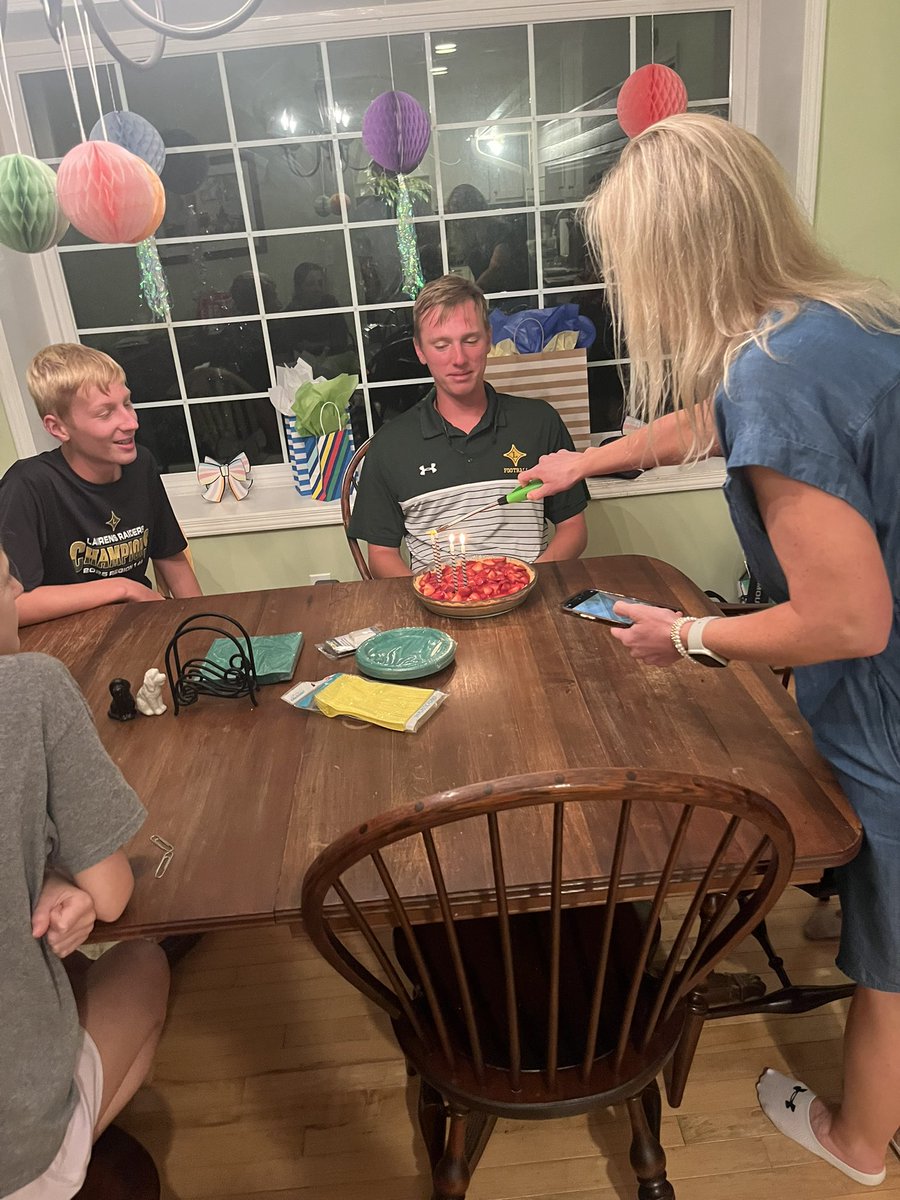 Chris Edwards tweet media