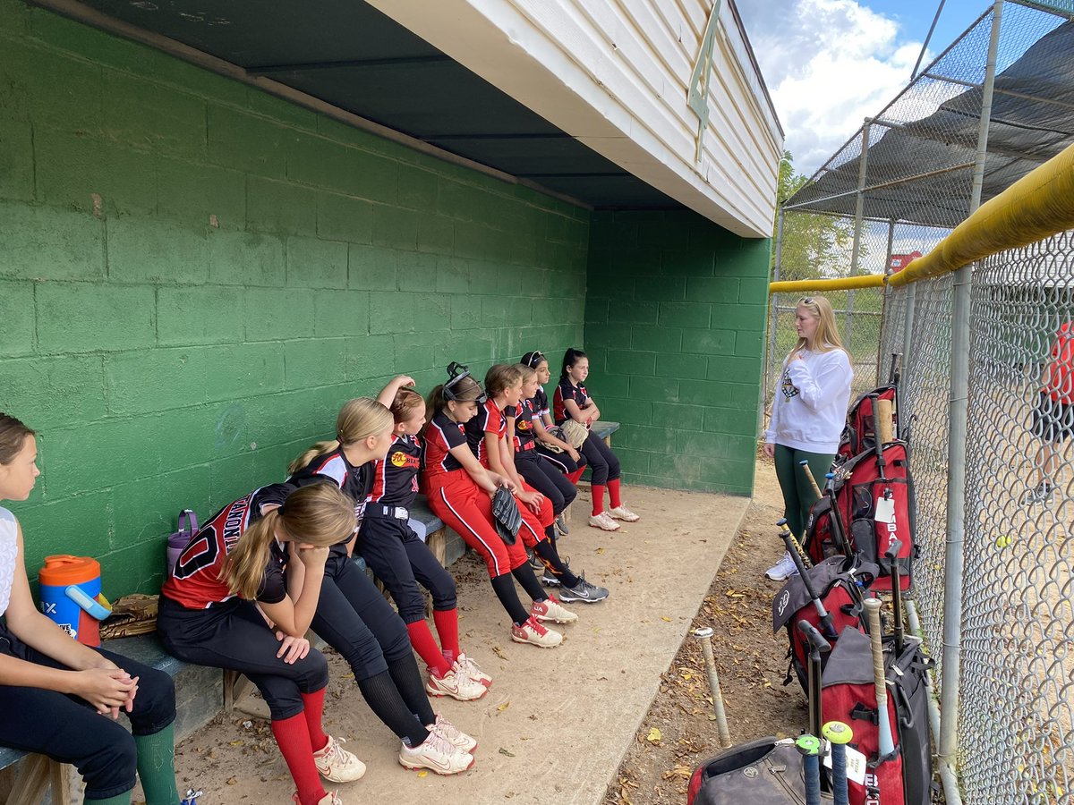 I’m truly grateful for the opportunity to work with a local youth softball team! I focused on sharing the mental side of the game, which I believe is the most important aspect. I’m already looking forward to the next time we get to work together! 💚💛 <a href="/PTWarriors/">Penn-Trafford Athletics</a> <a href="/outlawspope16U/">Outlaws Premier 16U Pope</a>