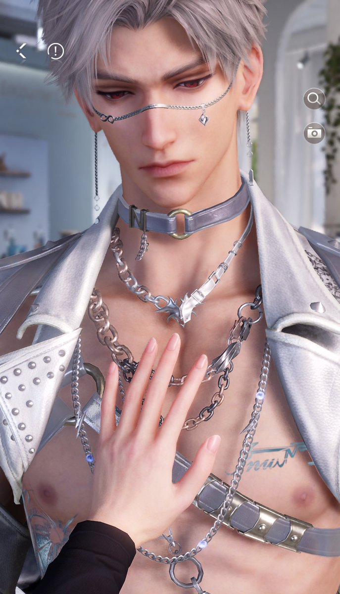 Новый аксессуар так ему идет 🥵