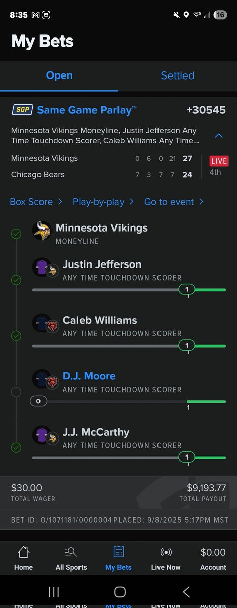 tymuse50's tweet image. Smh.. Dam you #calebwilliams for missing Moore wide the f open!!