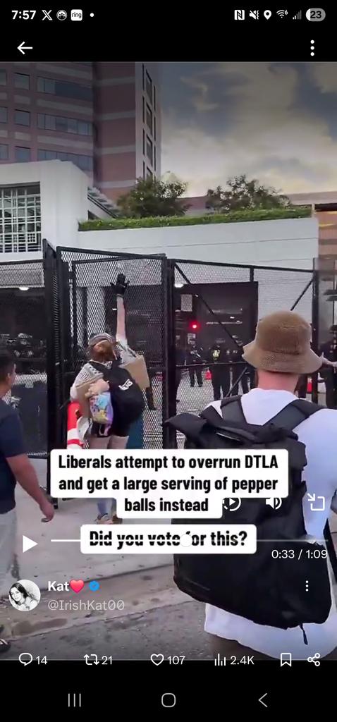 Alex_G401's tweet photo. @IrishKat00 Maybe she should have been smart enough to put the goggles on before she did that. These people have no brain. I bet her respiratory doesn't even have filters. 🤣 https://t.co/54p8d8YzDX