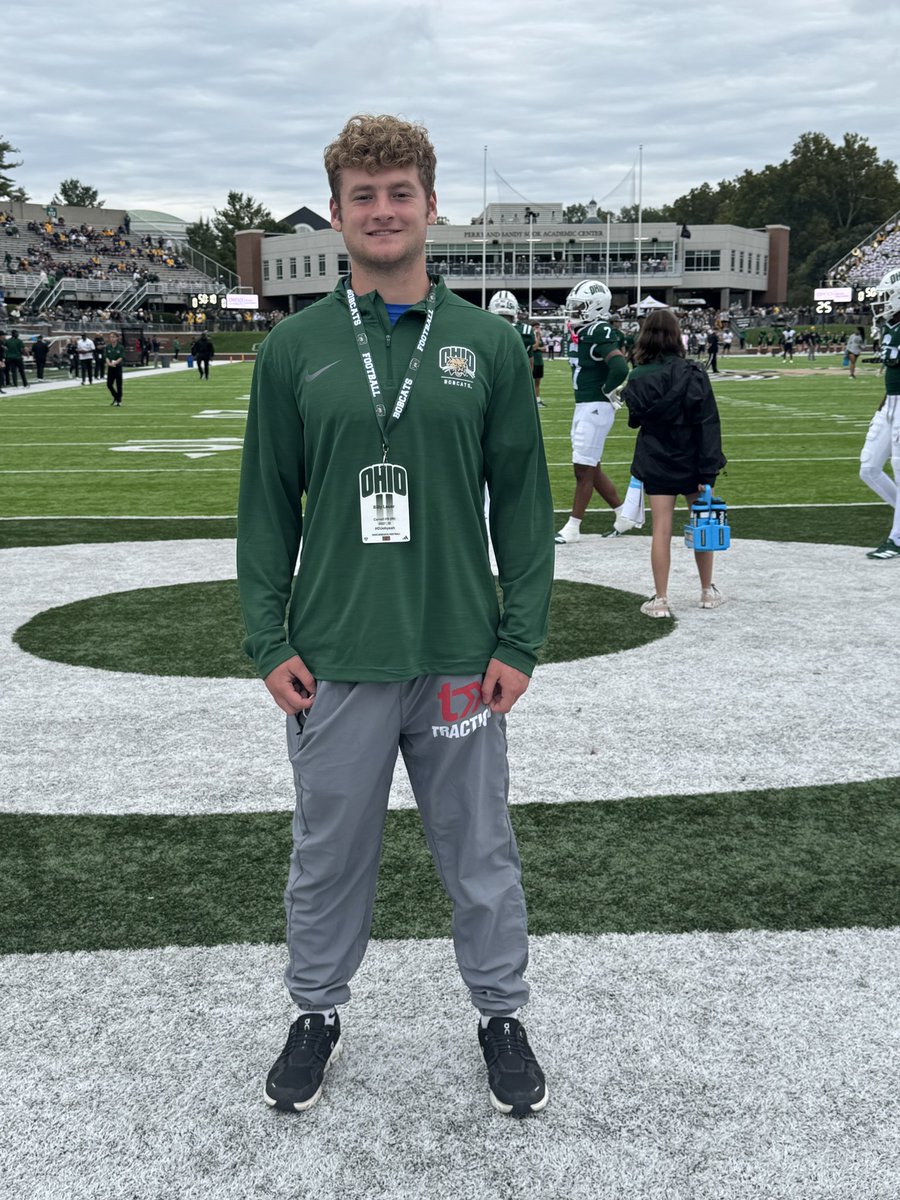 billyL_34's tweet photo. Had a great time visiting @OhioFootball! @LoganM_CFB @OhioFBRecruit @coachsmitttty @CoachCav10 @carrollchargers @TractionAp @CoachHoliness @Dre_Muhammad https://t.co/Pivgexwkgd