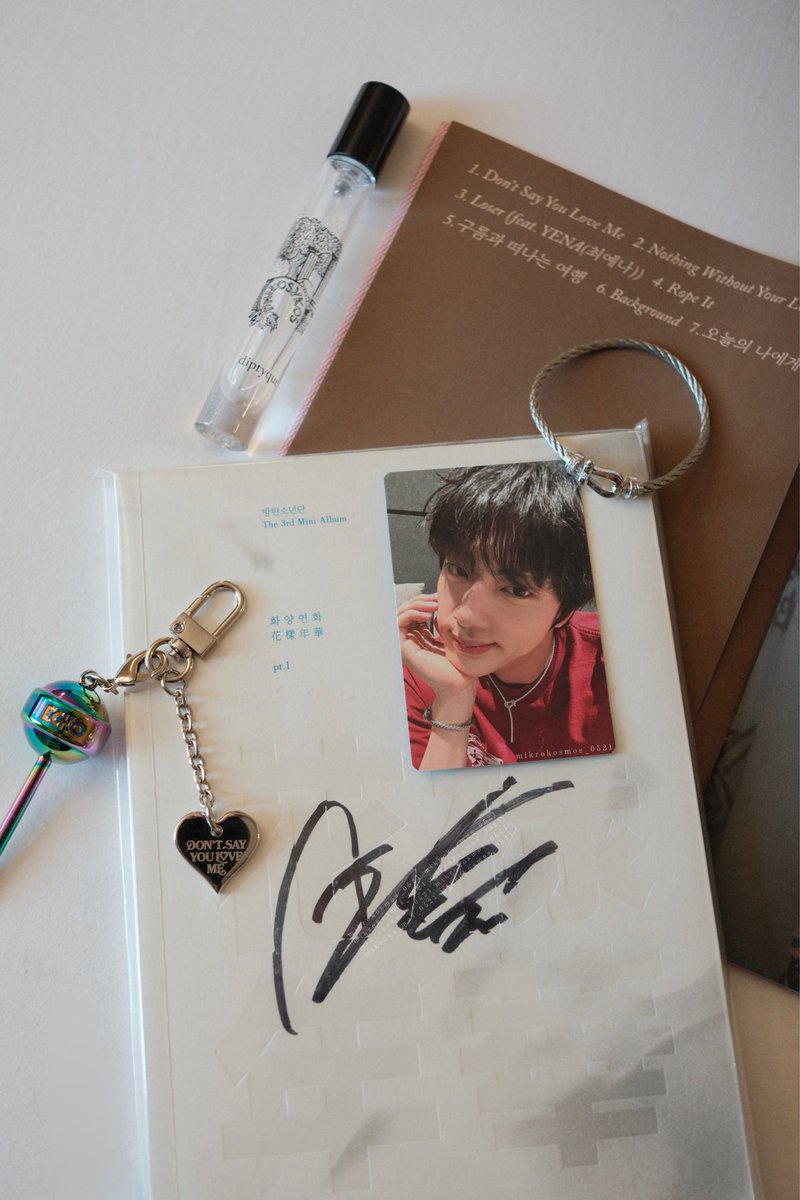 Jia •◡• ⁷ hi-touched Jin tweet media