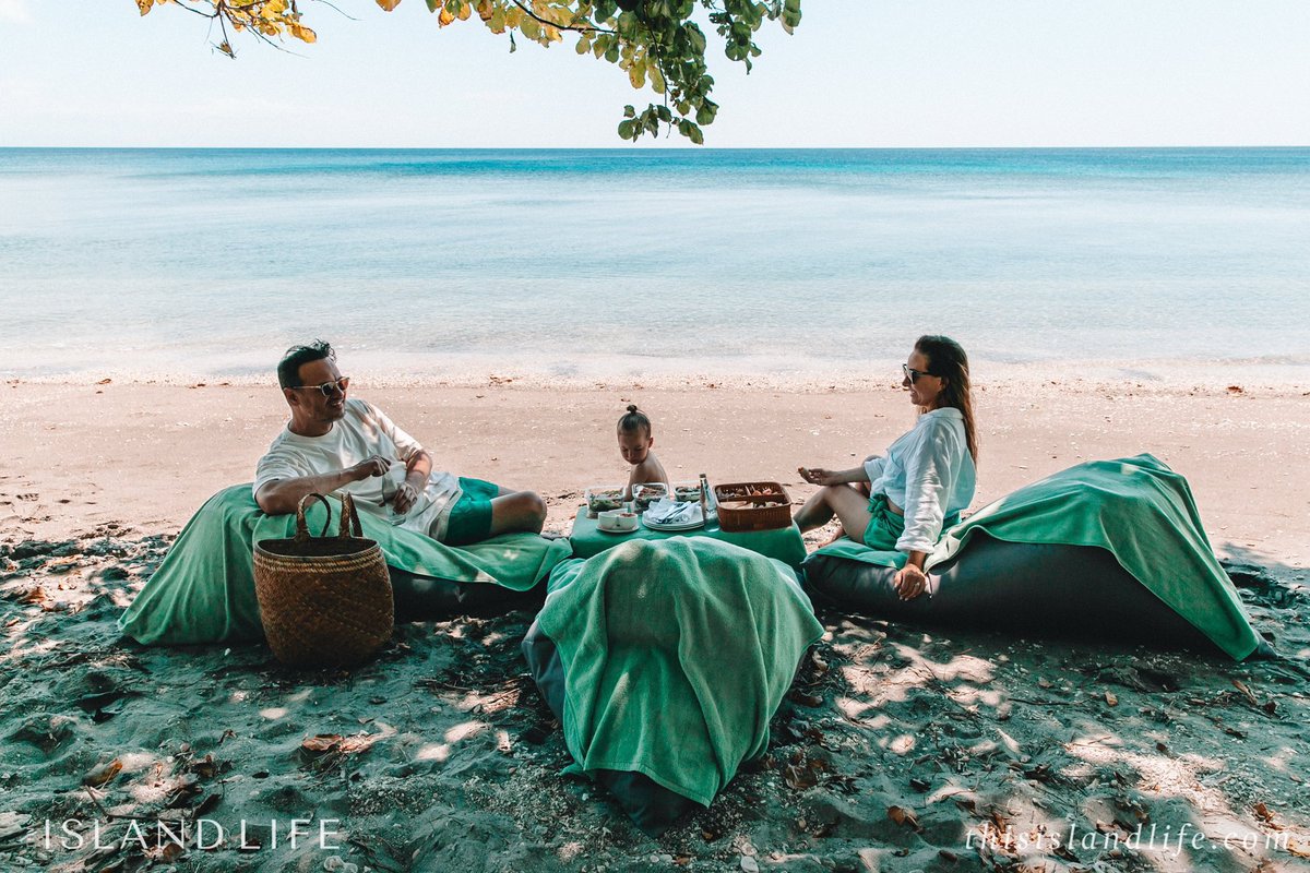 ThisIslandLife tweet media