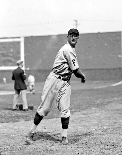 TheBuccosFan's tweet photo. L is for Lee Meadows.
So, who do you have for L? 🤔
#Specs 👓
#BucsFirstNameGame ☠️⚾️ https://t.co/TAxOPdGgS1