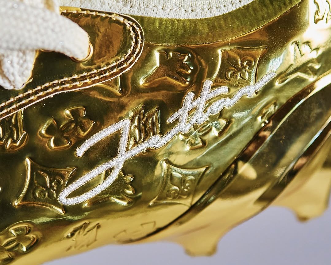 Justin Jefferson’s new gold Louis Vuitton-inspired Under Armour cleats celebrate his 99 overall rating in Madden 26 🌟🎮
