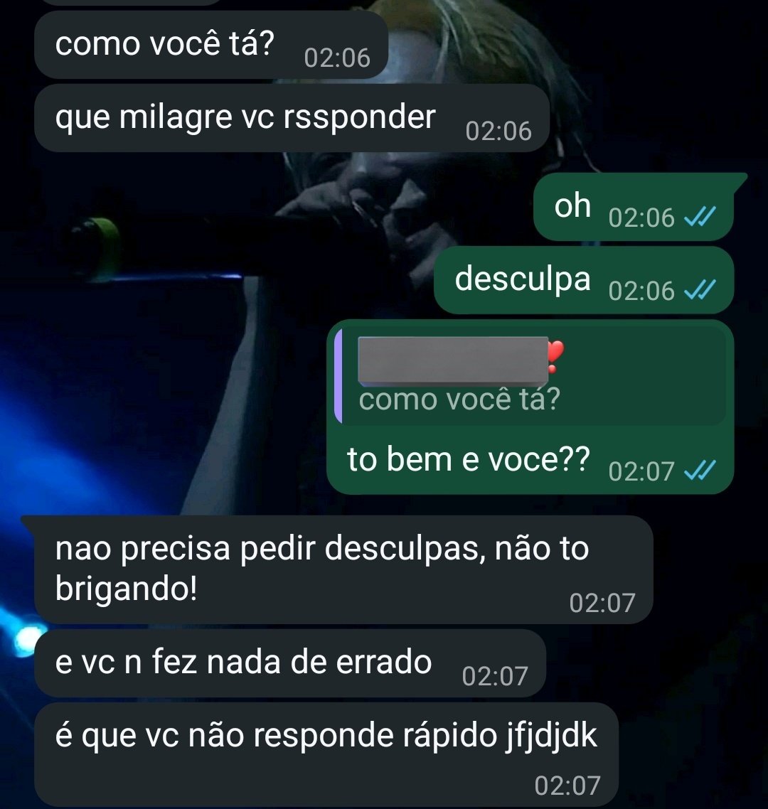 byebutterbye's tweet image. nada acaba mais com minha vontade de interagir do que quando eu to respondendo a pessoa no wpp e ela fala: