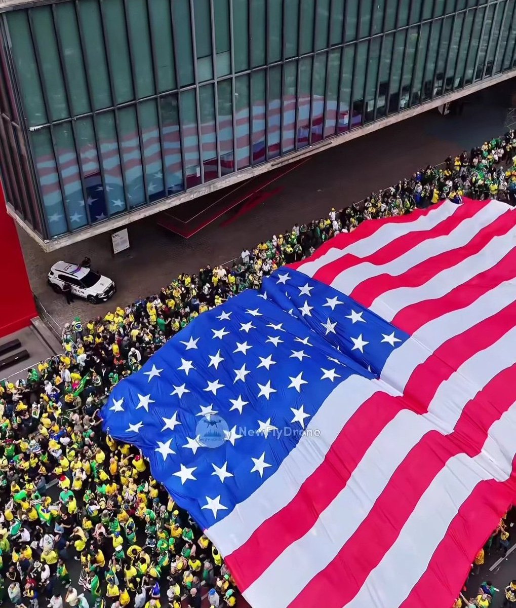 crisdemarchii's tweet image. Que apóia, coloca uma bandeira dos Estados Unidos nos comentários 👇🏻🇺🇸