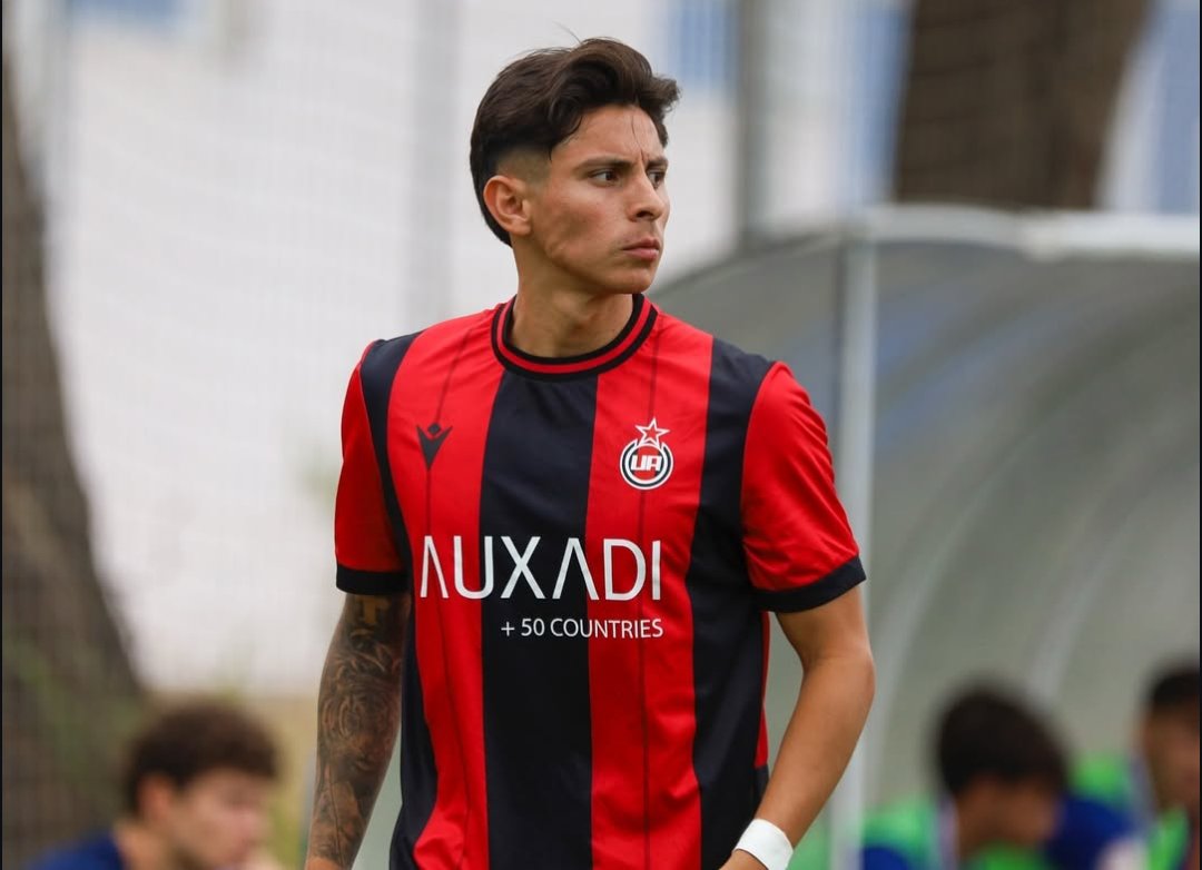 carponce2012's tweet image. #davidfranco 🇪🇨 inició en el banco de suplentes e ingresó al minuto 61 en la victoria de #unionadarve 🇪🇸 1x0 sobre #sansebastianreyes en la Fecha 1 del Grupo 7 de la #tercerafederación de España 🇪🇸
#EcuatorianosEnElExterior

DALE LIKE ❤️ Y COMPARTE 🔁