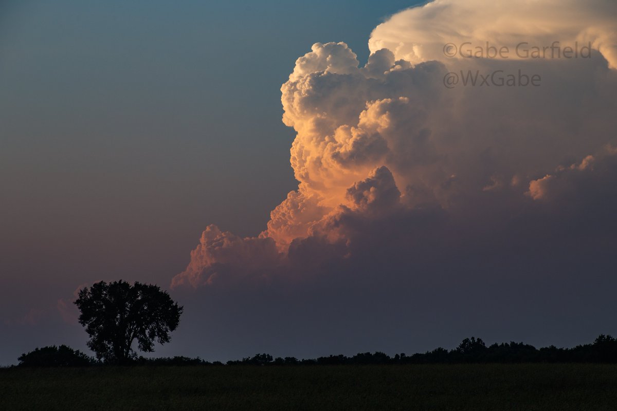 Supercell thunderstorm in southeast Kansas on October 1, 2014