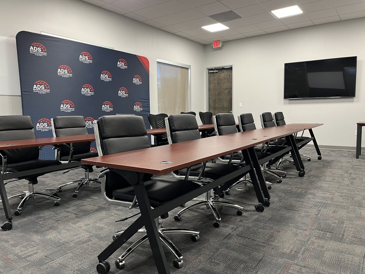 2B_TheEnergyGuy's tweet photo. βADS Prep Academy is coming to life!! π The classrooms are ready, the vision is real, and the future of the Titans starts NOW! π₯ππ #ADSTitans #FightTitansFight #NationalPrep https://t.co/fys70rd6pH
