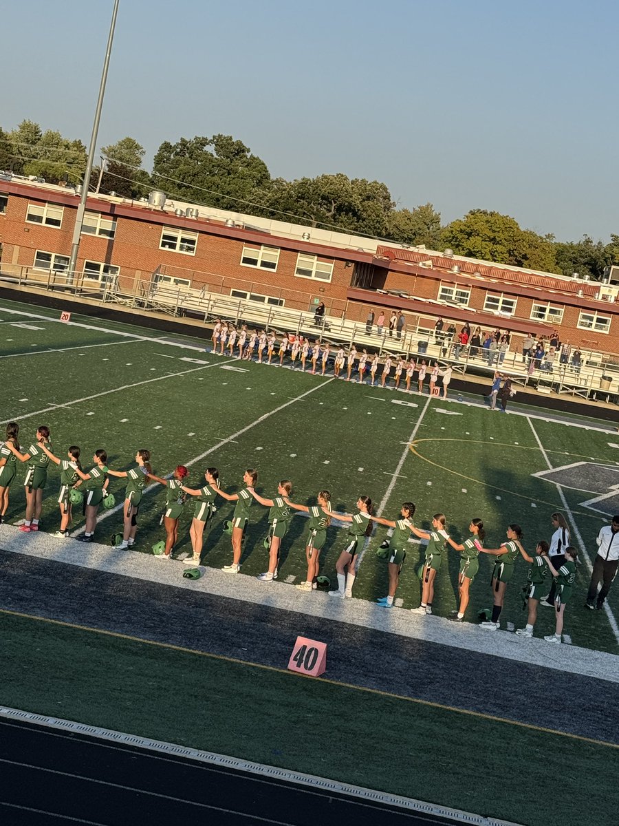hubbardbradford's tweet image. This team is growing and having fun doing it. Super proud of these @Grayslake_Rams! Tonight, Calla had her first 2 career touchdown passes, along with 17 completions…way to go, kid! #leadership #HubbardSisters #makeitmatter #girldad #dadisthebesttitle