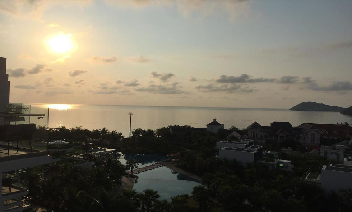 My love for you is growing day by day. I couldn’t stop it, so I decided to tell you. I love you!