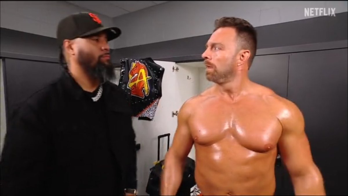 theusotwinzcom's tweet image. #WWERaw #WWEUsos #YEET