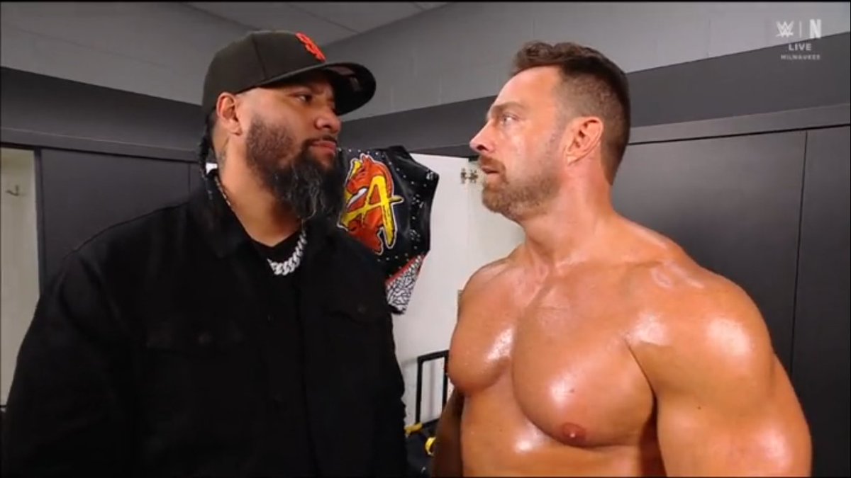 theusotwinzcom's tweet image. #WWERaw #WWEUsos #YEET