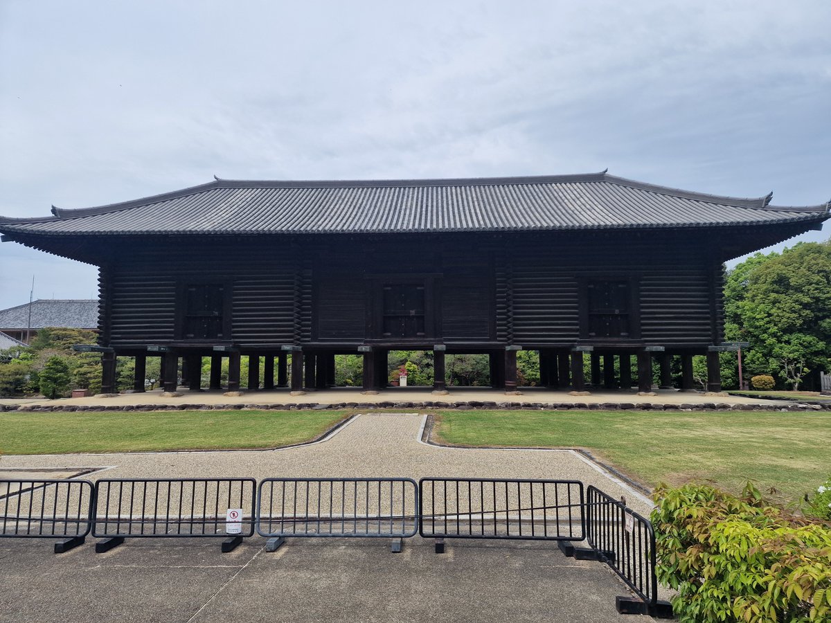 #滿洲帝國流亡政府訪日
#満洲帝国流亡政府訪日

康德二年四月，　康德皇帝
東大寺、正倉院臨幸

康德九十一年十月，國務總理大臣<a href="/SartakArslan/">SARTAK Arslan 薩里達克氏阿斯蘭</a>
東大寺、正倉院參觀

康德九十二年四月二十八日，滿洲帝國流亡政府參拜專使<a href="/Fuheng_H/">Fuheng</a>
東大寺、正倉院參觀