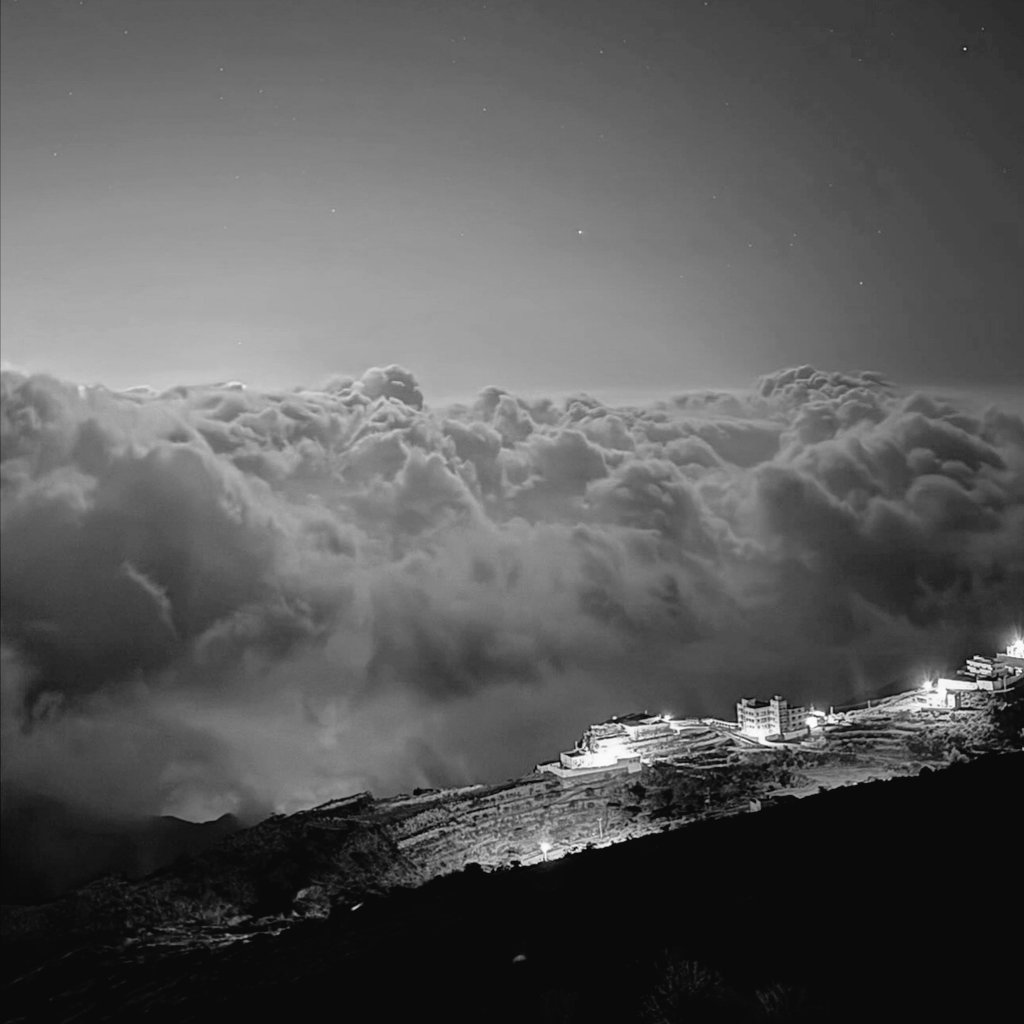 music.youtube.com/watch?v=0Pt_wz…