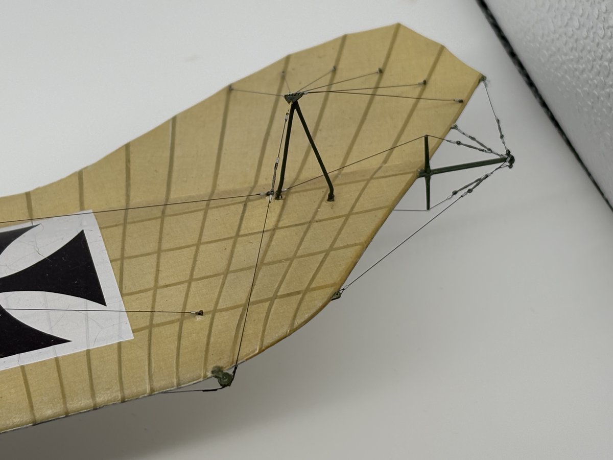 bonjabonja_taku's tweet image. Taube #28  
張線に着目した部分写真です

A close-up shot focusing on the rigging.