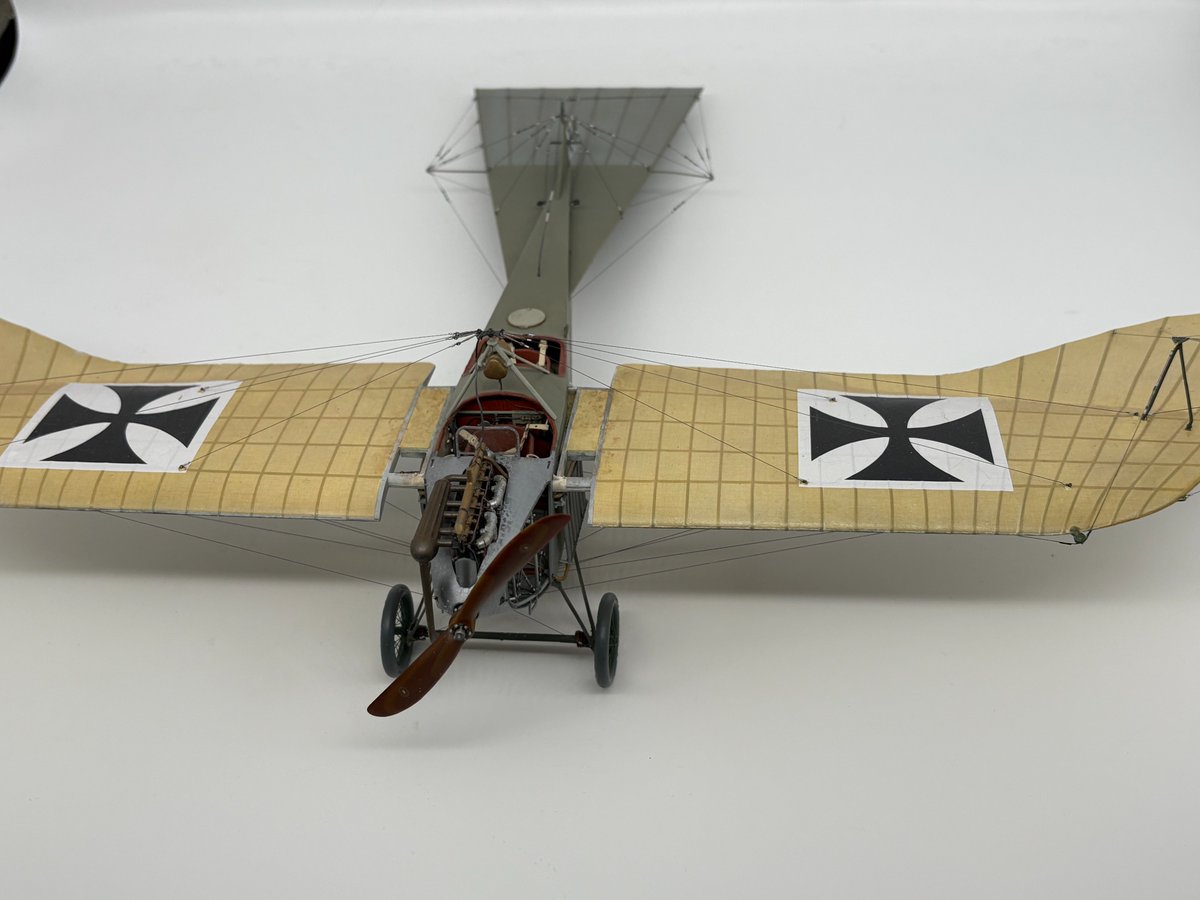 bonjabonja_taku's tweet image. Taube #28  
張線に着目した部分写真です

A close-up shot focusing on the rigging.