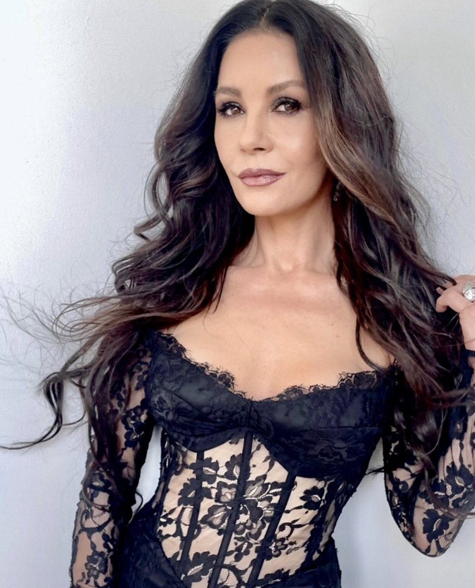 ══════ 𝐄𝐥 𝐝𝐞𝐬𝐭𝐢𝐧𝐨 𝐞𝐬 𝐞𝐥 𝐪𝐮𝐞 𝐛𝐚𝐫𝐚𝐣𝐚 𝐥𝐚𝐬 𝐜𝐚𝐫𝐭𝐚𝐬, 𝐩𝐞𝐫𝐨 𝐧𝐨𝐬𝐨𝐭𝐫𝐨𝐬 𝐬𝐨𝐦𝐨𝐬 𝐥𝐨𝐬 𝐪𝐮𝐞 𝐣𝐮𝐠𝐚𝐦𝐨𝐬.

#FreeRol #Sexrol #Rp #Fakeworld