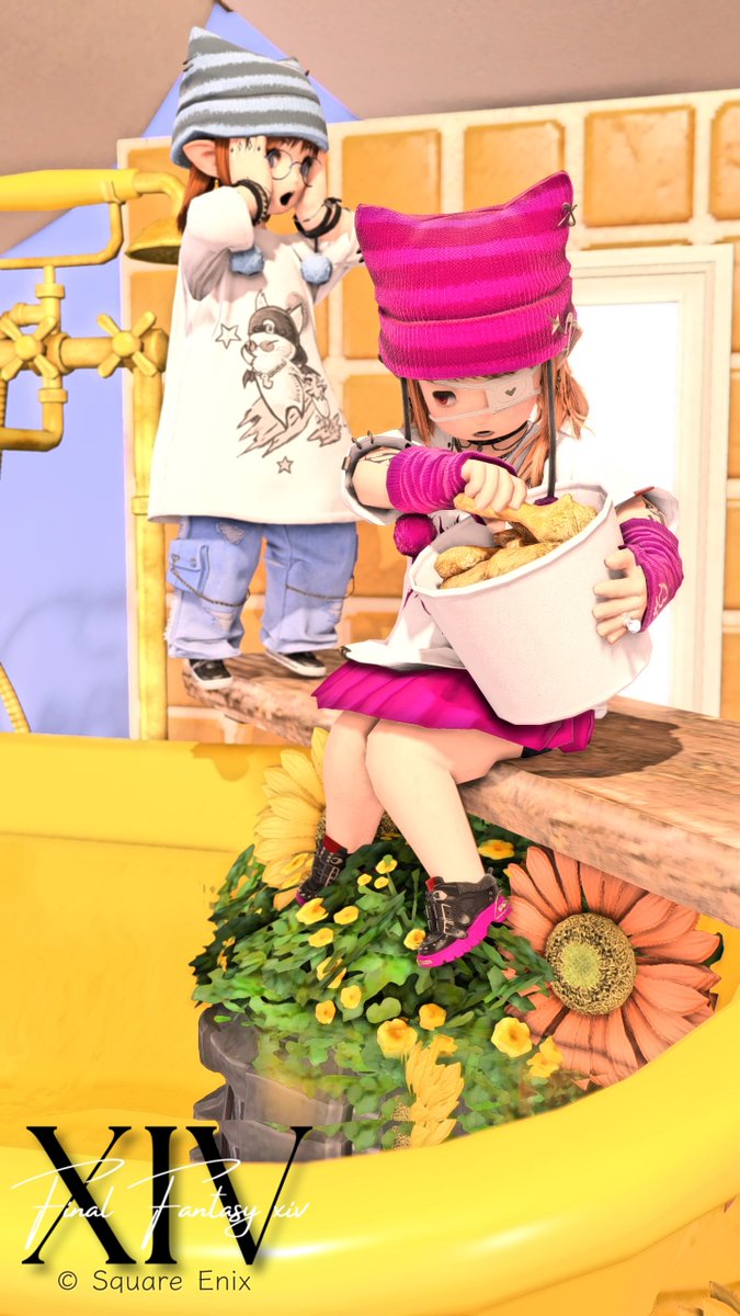 おはようございますっ⸜🌻⸝‍

2人で撮りに行くと大体何か食べてる気がしますねっ🙄
#FF14 #studio_Coco #Laha_Logo