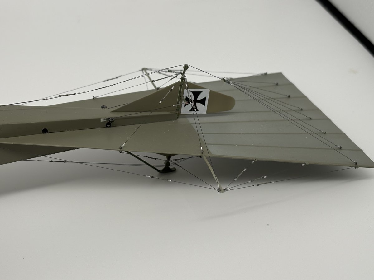 bonjabonja_taku's tweet image. Taube #28  
張線に着目した部分写真です

A close-up shot focusing on the rigging.