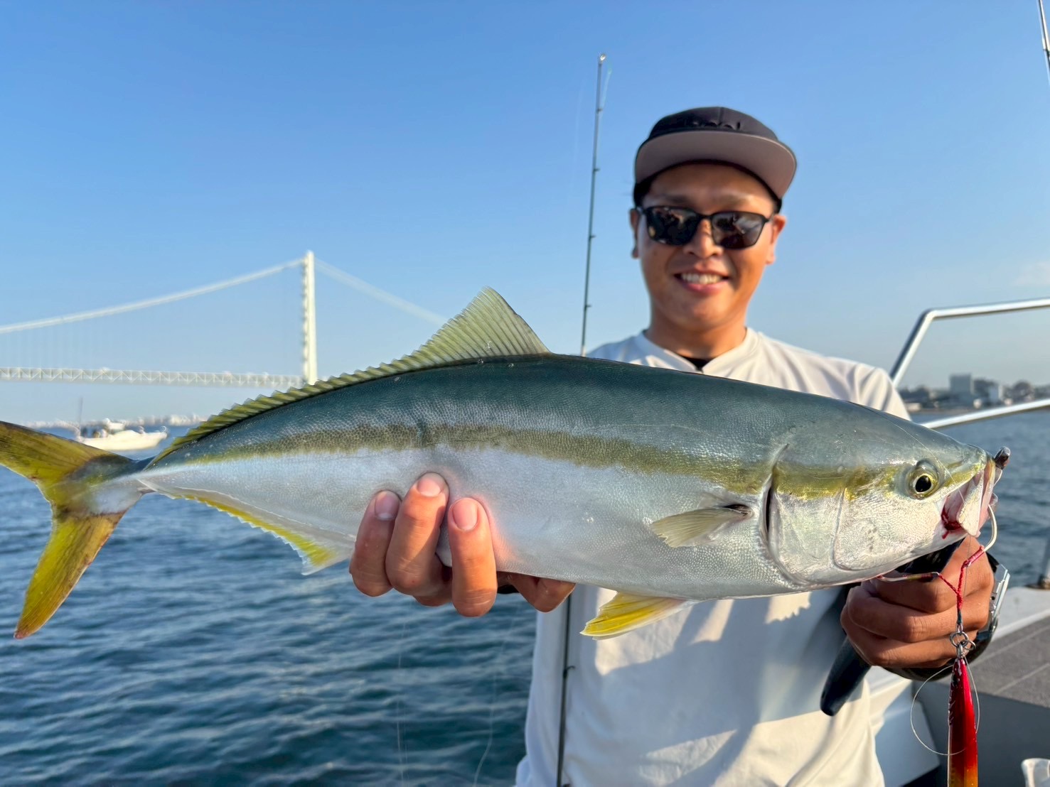 関西のつり / 2011年 6月号 / 波止の大物狙い撃ち！！ / 岳洋社 関西のつり / 2011年 6月号 / 波止の大物狙い撃ち！！ / 岳洋社