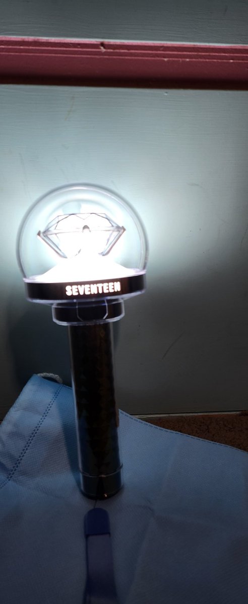 itsweitrix's tweet photo. Finally! My first ever kpop light stick! I've been wanting one for over 5 years 😔 https://t.co/F4WnoA0sRy