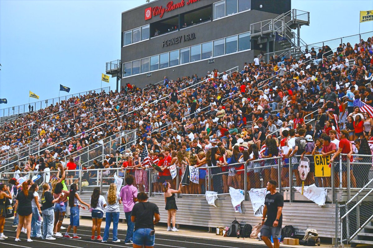 The Southside didn’t disappoint on Friday night when they packed the Bank to cheer on the Jackrabbits! We couldn’t do it without you…&amp; wouldn’t want to! Need everyone to load up on Friday and make the short drive to Waxahachie! #AKR