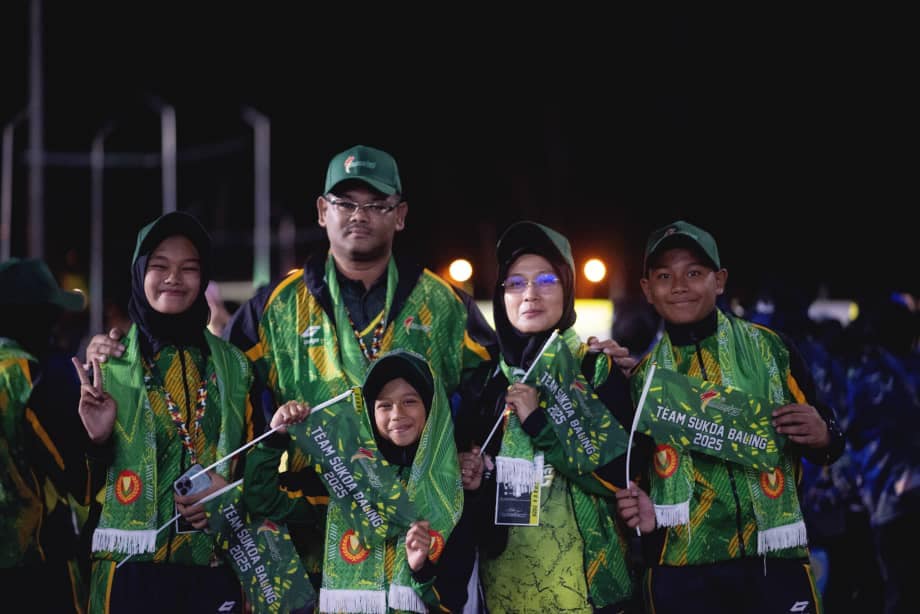 PDTBaling's tweet photo. Gambar kenangan dan Kongsi detik sepanjang SUKDA2025.
Temasya SUKDA 2025 bakal melabuhkan tirainya setelah menyajikan pelbagai aksi mendebarkan, semangat juang membara dan sorakan padu sepanjang kejohanan.
Syabas buat semua atlet atas usaha keras dan b'juang habis-habisan. https://t.co/n9DGv6uvgG